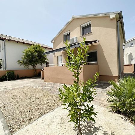 Apartments Jora - Family Friendly With Parking Space Nin Exterior foto